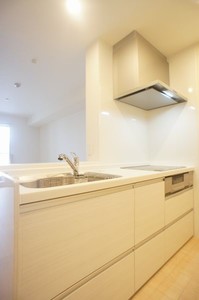 ソラージュM 203号-3