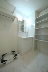 Wing Court 赤塚新町 103号-9