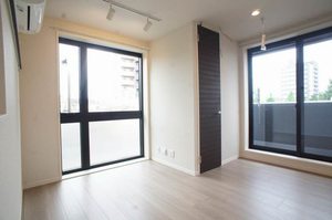 Crane Terrace 201号-11