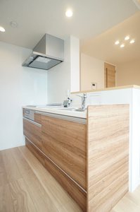 クレスティーク 203号-3