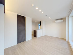 スーラグリシーヌ 302号-3