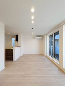 スーラグリシーヌ 302号-4