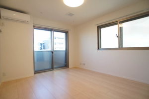 ヴィラ・コート 106号-2