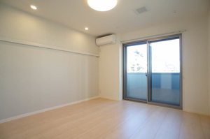 ヴィラ・コート 106号-3