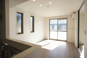 Ｑｕｅｕｅ　ｄｅ　ｃｈａｔ 201号-2