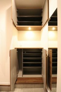 ＩＮＮＥＲ　ＴＨＯＵＧＨＴＳ 102号-11