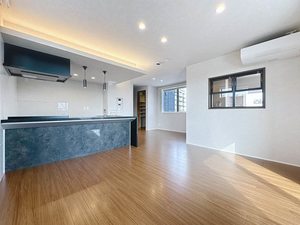 エメ　ラ　ファミーユ 401号-3