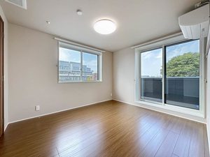 エメ　ラ　ファミーユ 401号-6