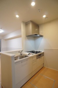 グローリー　コート 104号-4