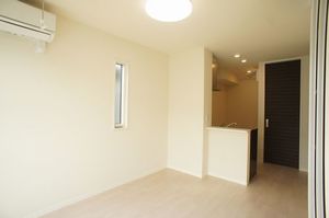 メゾン・ド・ラ・ジェネッス　Ⅲ 202号-2