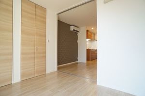 エバーグリーン 202号-3