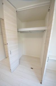 ＨＩＫＡＲＩ　ＥＡＳＴ 103号-8