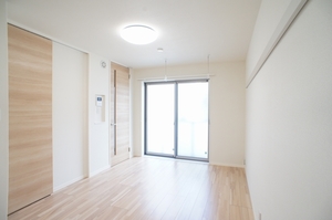 シャーメゾン　ドマーニ 102号-2