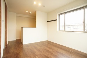 Ｑｕａｔｒｅ　ｓａｉｓｏｎｓ 302号-2