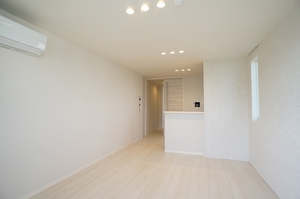 Ｓｈａ　Ｍａｉｓｏｎ　ＫＯＷＡ 203号-2