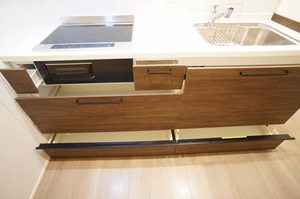 シャーメゾン　コーワ　ウエスト 302号-5