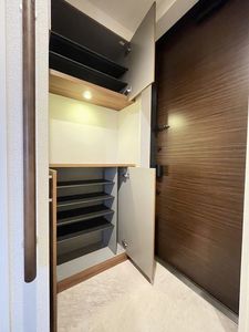 リヨン千代田 305号-11