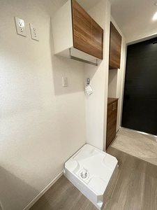 ウェルデンス根岸 201号-8