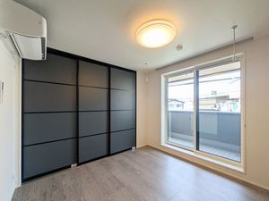 ヒュッゲ　ヤード 206号-8