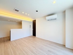 クレスティーク 105号-2