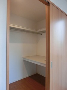 メゾン・ド・リンネル 201号-6