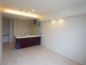 シャン　プロフォンド 302号-4