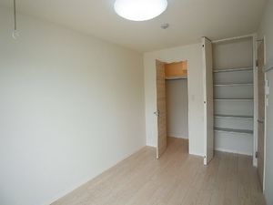 シャン　プロフォンド 302号-7