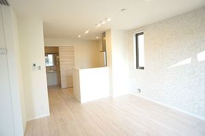 メゾン　リュイソー 102号-3