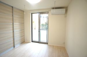 メゾン　リュイソー 102号-5