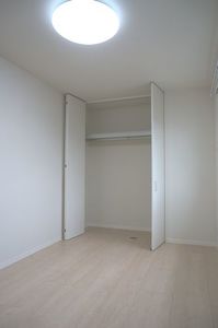 ガイア是政 弐番館 301号-5