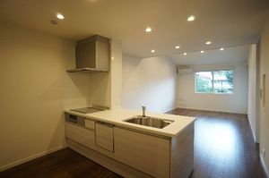 Ｏａｋ　Ｇａｒｄｅｎ 202号-2