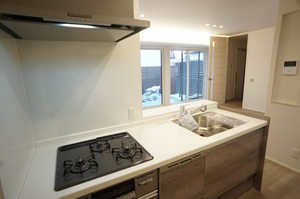 ＡＰＰＬＥ　ＣＯＵＲＴ 101号-2