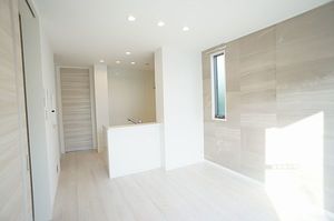 アンビエラ紅葉丘 102号-2