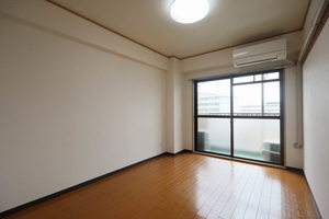 マンション田島 502号-3