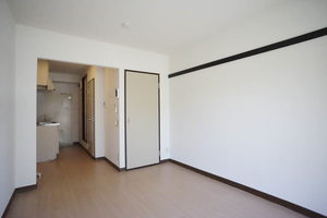 クレストハウス 102号-2