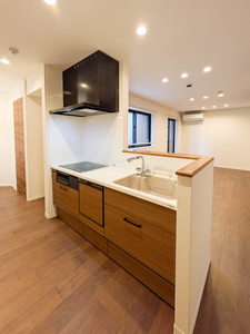 アリスティオ　国立 201号-5