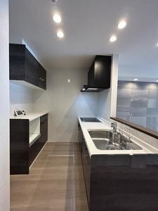 シャーメゾンステージ市野倉 101号-4