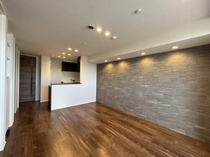 シャーメゾンステージ市野倉 302号-3