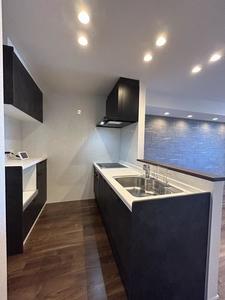 シャーメゾンステージ市野倉 302号-4