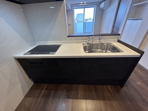 シャーメゾンステージ市野倉 302号-5