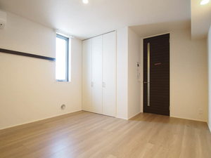 シャーメゾンステージ山王 102号-2