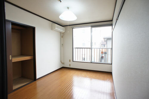 シャト－レ西新井 202号-3