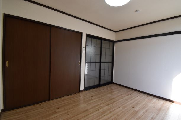 メゾンヒカリ 202号-8