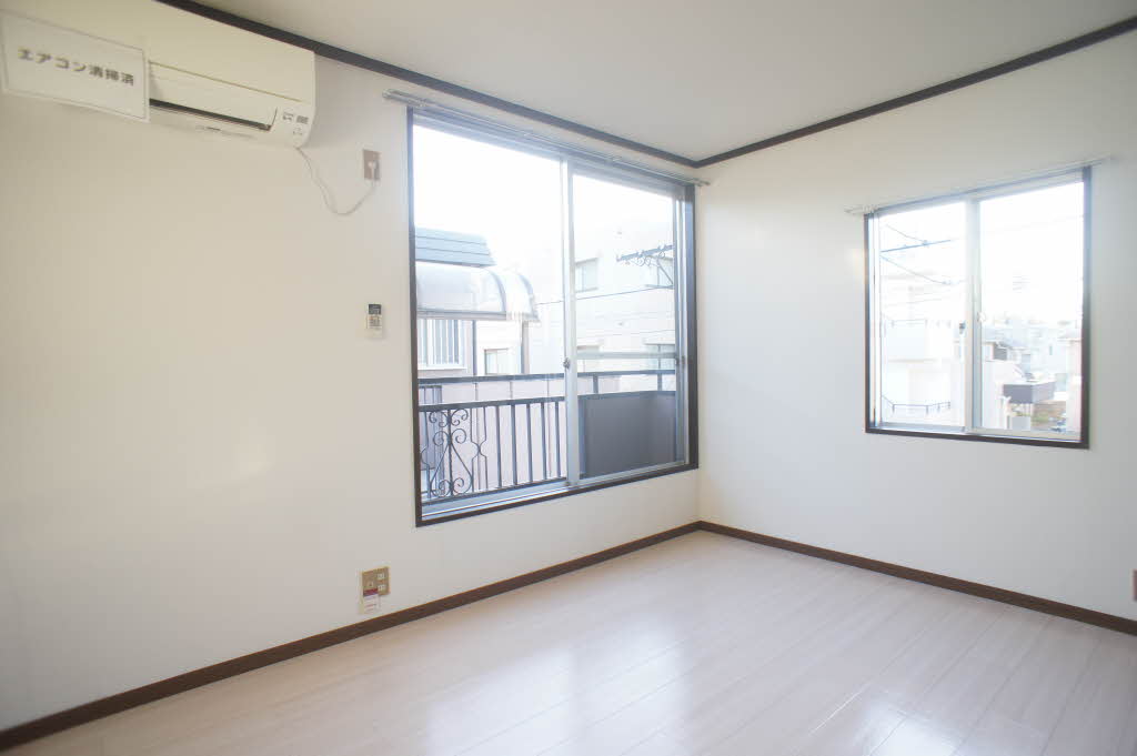 ハイツ秋桜-2 202号-2