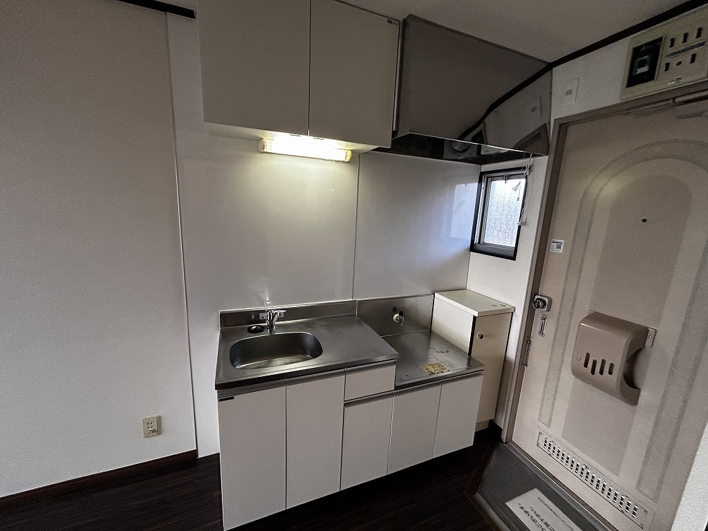 第一カ－サ尾崎 203号-3