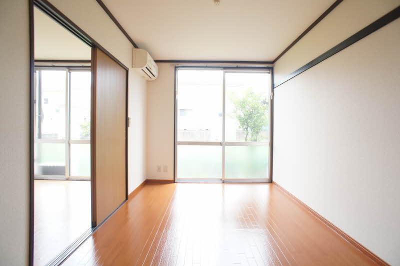 臼井ハイツ 102号-2