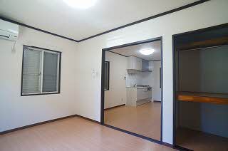 ファミ－ル小柳 102号-10