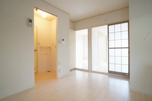 フラットヒルズ 203号-2