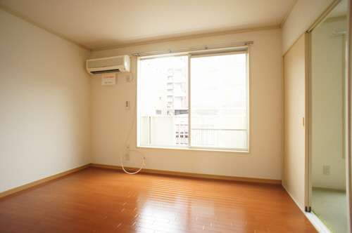 メゾンボンエ－ル 106号-2