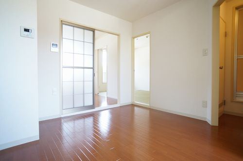 メゾンボンエ－ル 203号-6